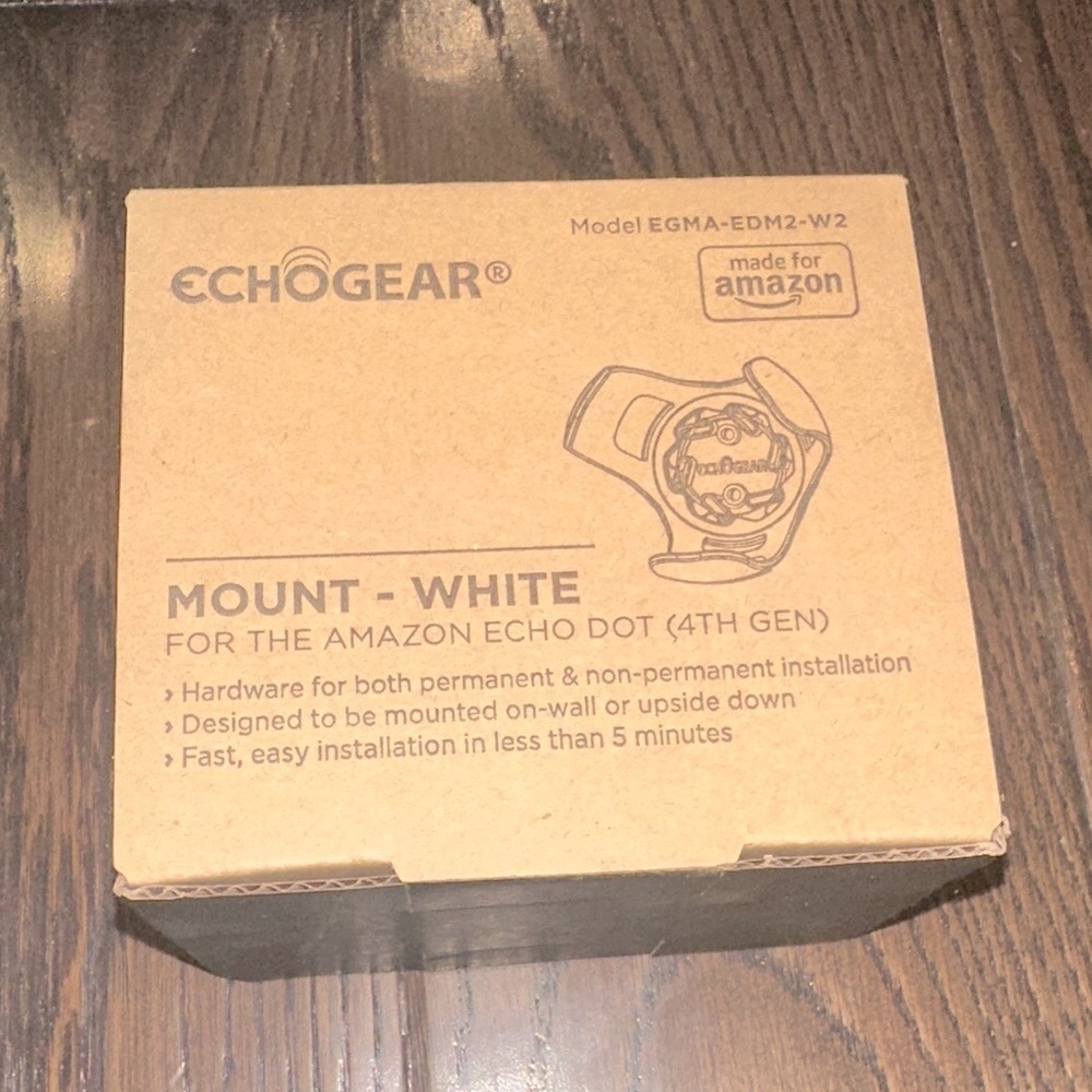Echogear White Mount for Amazon Echo Dot (4th Gen) new in box